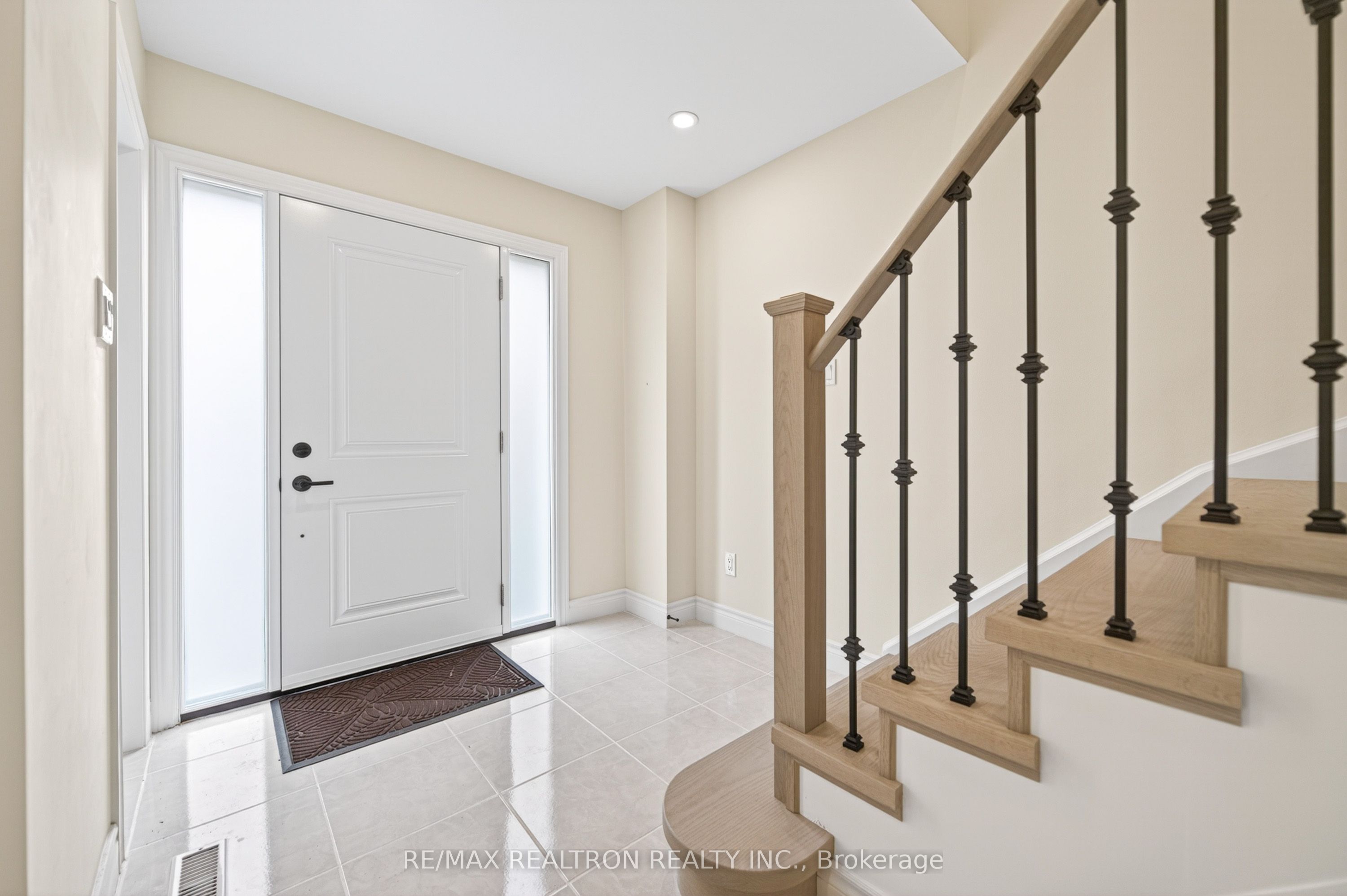 Additional image 5 of 102-135 Scenic Mill Way, Toronto, ON, M2L 1T1