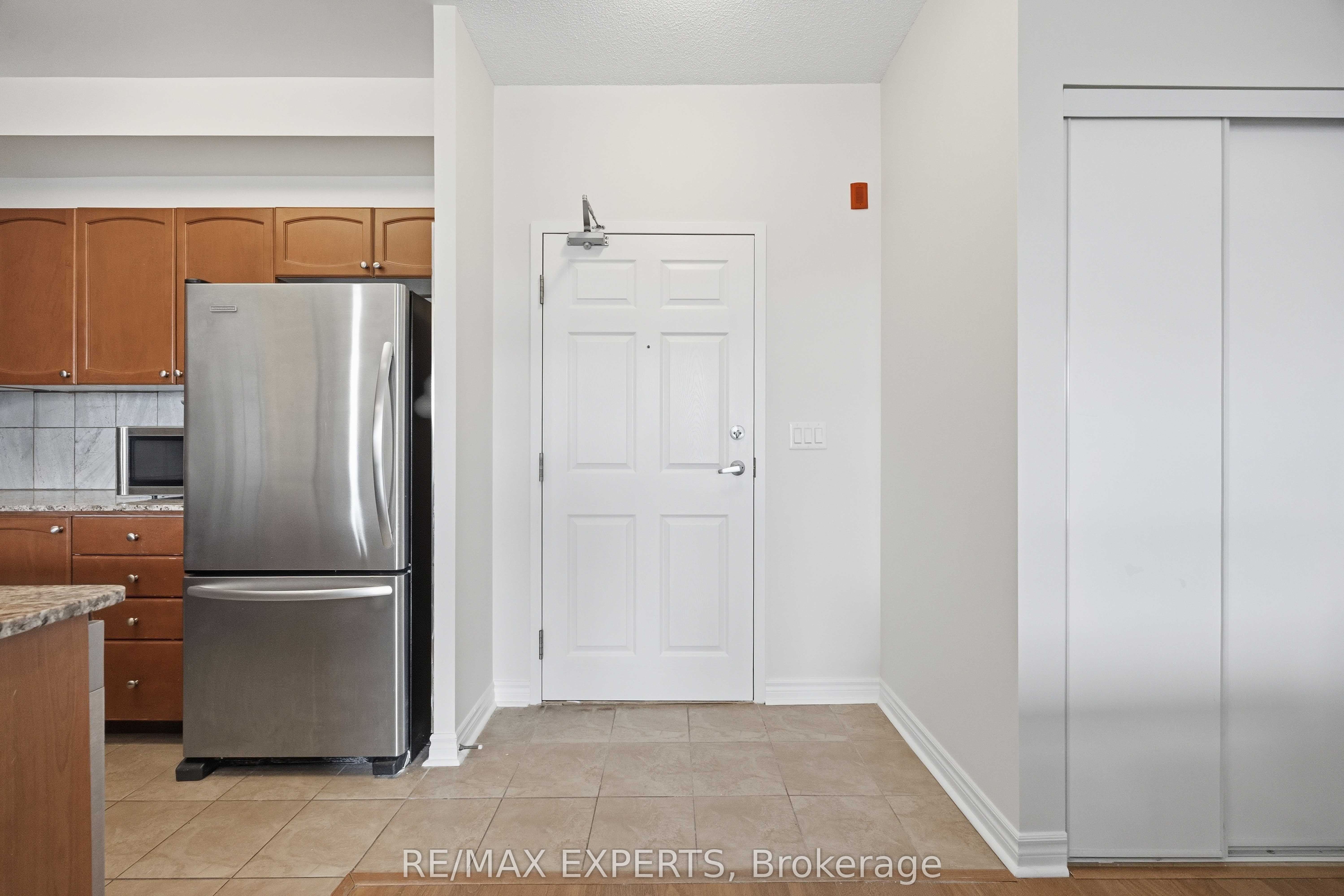 Additional image 5 of 207-15450 Yonge Street S, Aurora, ON, L4G 0K1