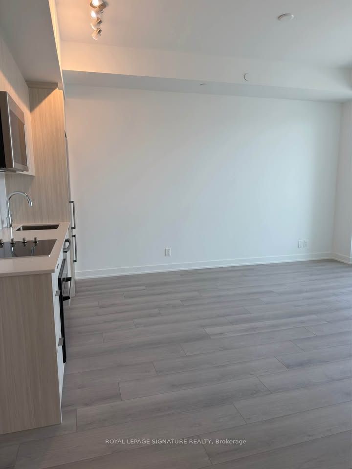 Additional image 4 of 219-743 Warden Avenue, Toronto, ON, M1L 4A8