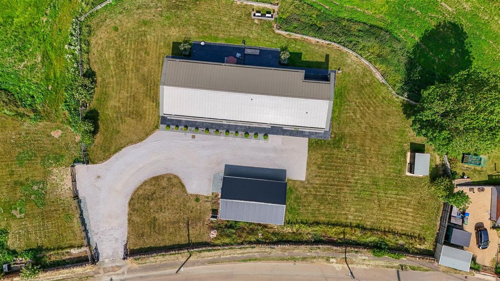 Additional image 33 of 5 bed barn conversion for saleFrog Hall, Brixworth, Northampton NN6