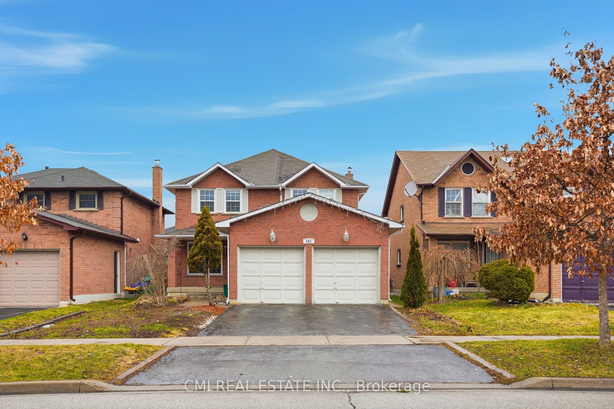 560 Steeple Hill, Pickering, ON, L1V 5Z3 photo 2