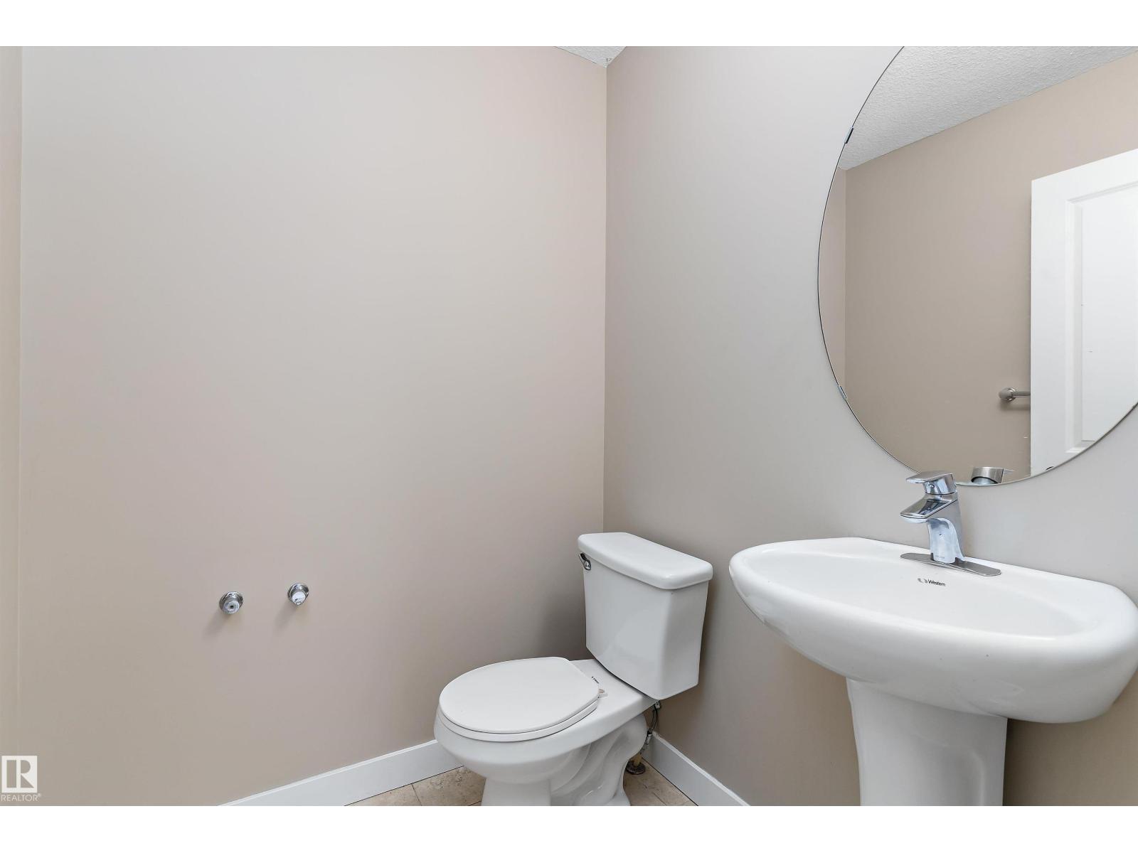 Additional image 6 of 3314 9 Street NW, Edmonton, AB, T6T1A4
