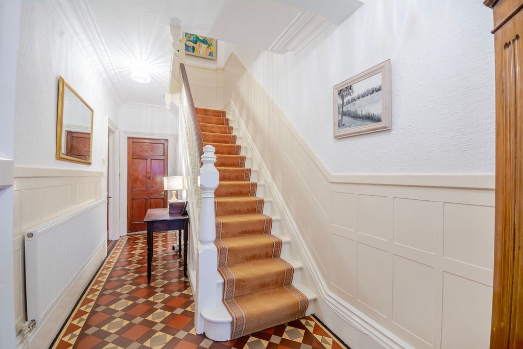 Additional image 3 of 4 bed semi-detached house for saleKing Edward Avenue, Mansfield NG18