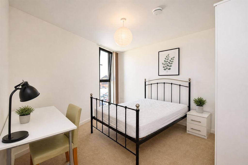 2 bed flat to rentNorwich NR1 photo 5