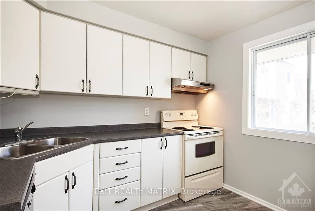Additional image 5 of 2988 Fairlea Crescent, Ottawa, ON, K1V 8T7