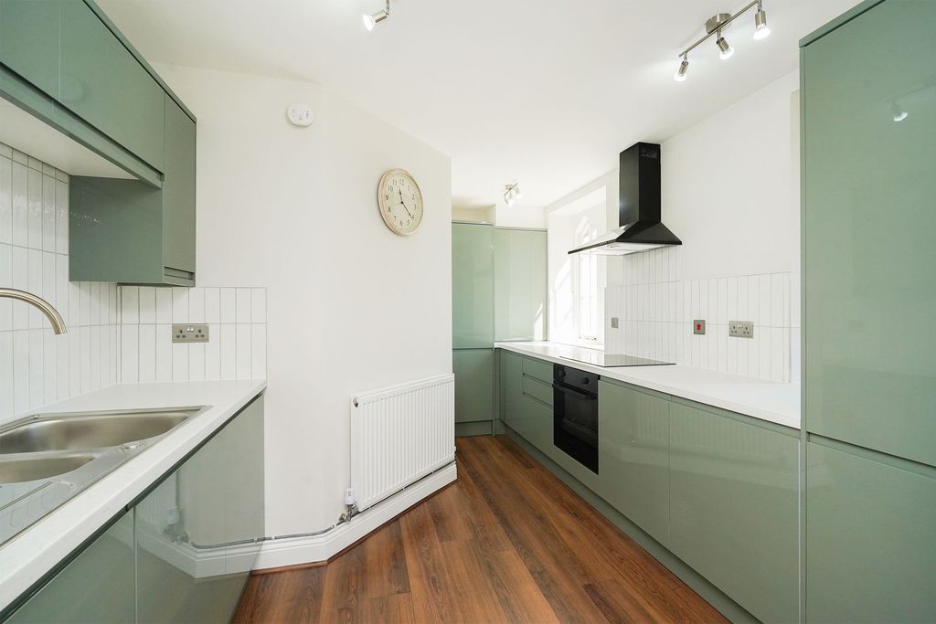 2 bed flat to rentUnion Drive, Sheffield S11