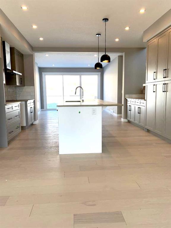 Additional image 5 of 160 Crimson Ridge Place NW, Calgary, AB, T3L 0K4