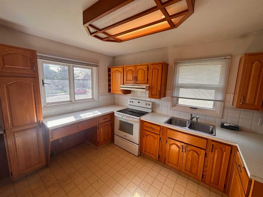 Additional image 4 of 1238 8 Street N, Lethbridge, AB, T1H 1Z4