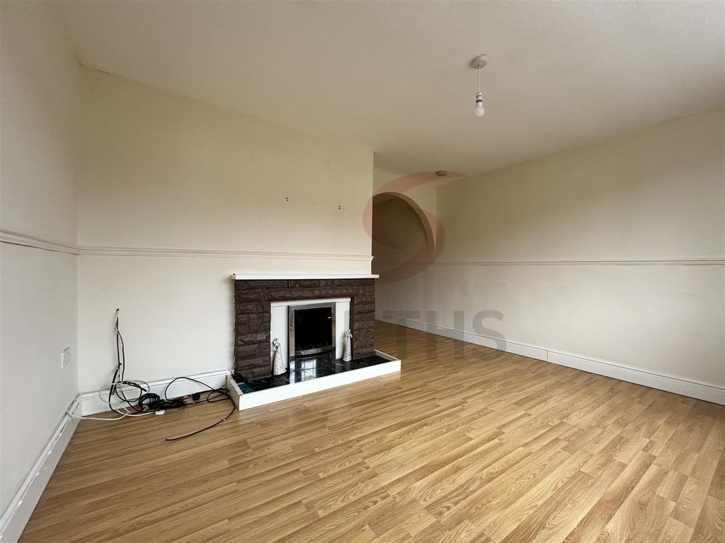 Additional image 2 of 3 bed semi-detached house to rentFerndale Road, Thurmaston, Leicester LE4