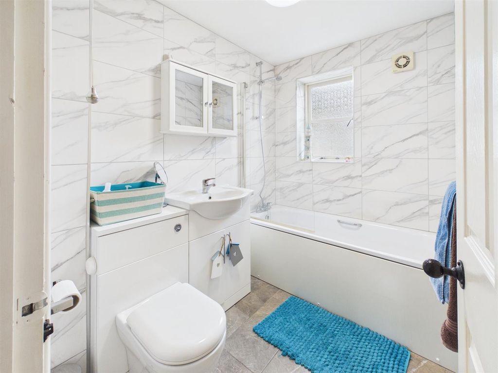 Additional image 5 of 3 bed town house to rentLambert Mews, Stamford PE9