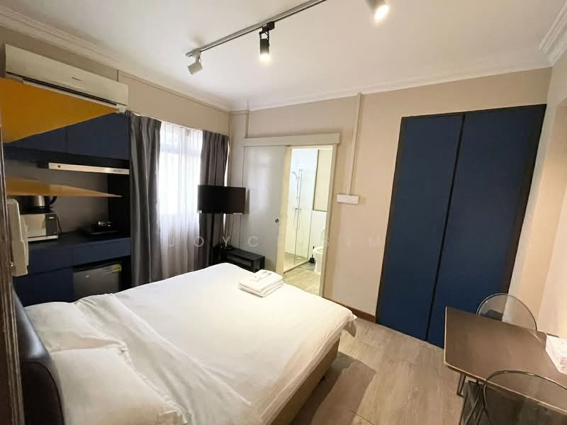 Prime, fully-furnished studio/apartment minutes from Orchard MRT