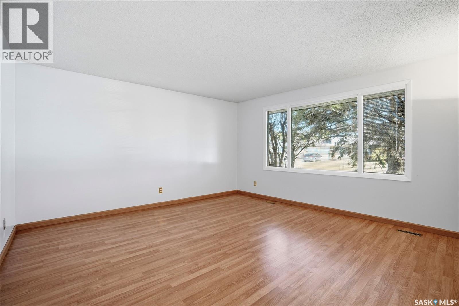 Additional image 4 of 218 Anderson Crescent, Saskatoon, SK, S7H4C2