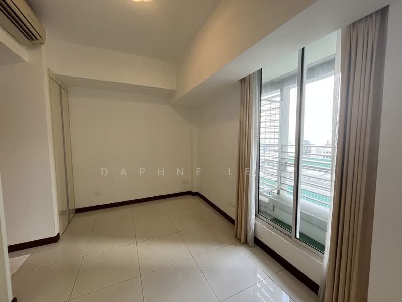 6 Marina Boulevard photo 4