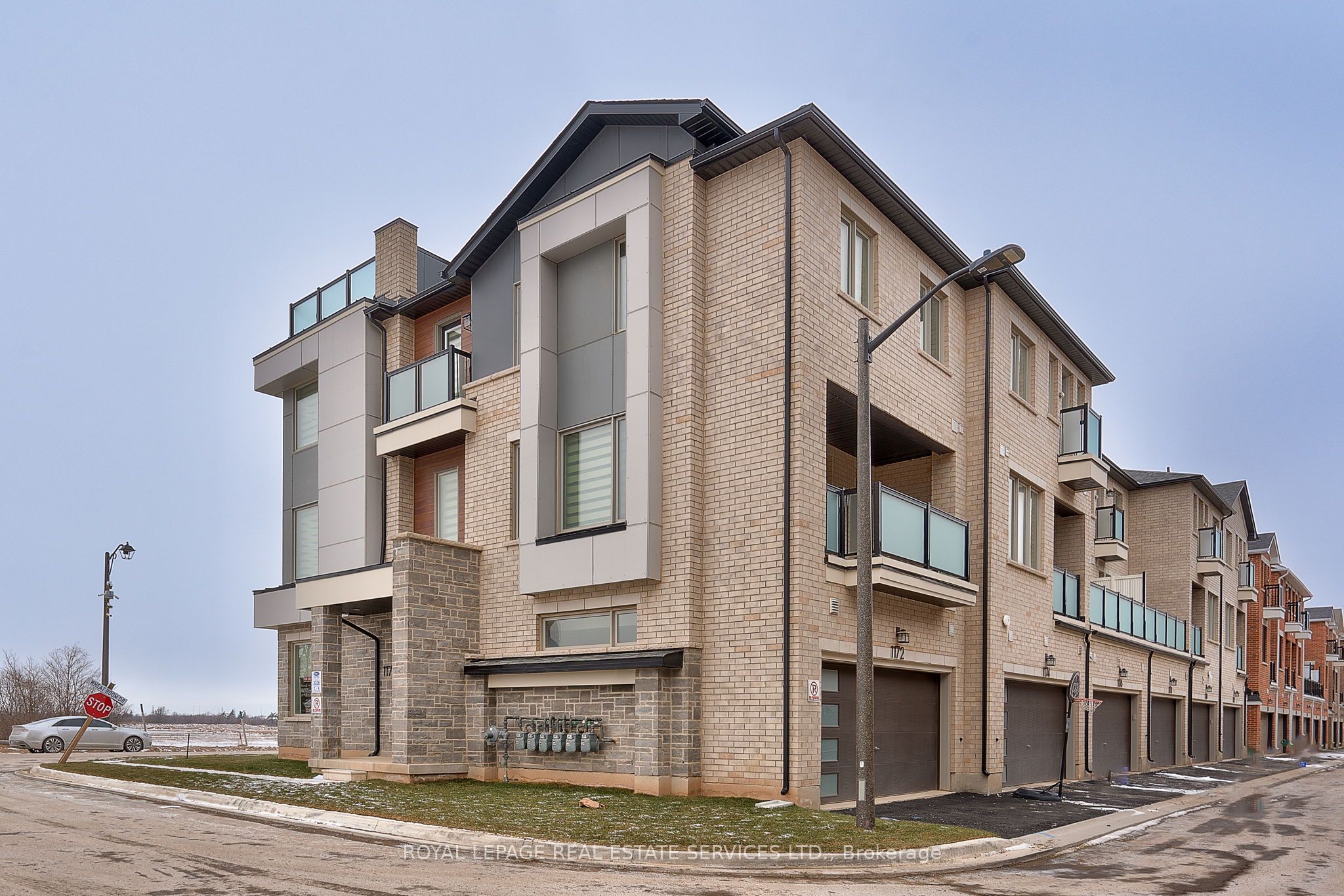1172 Wheat Boom Drive, Oakville, ON, L6H 7W4
