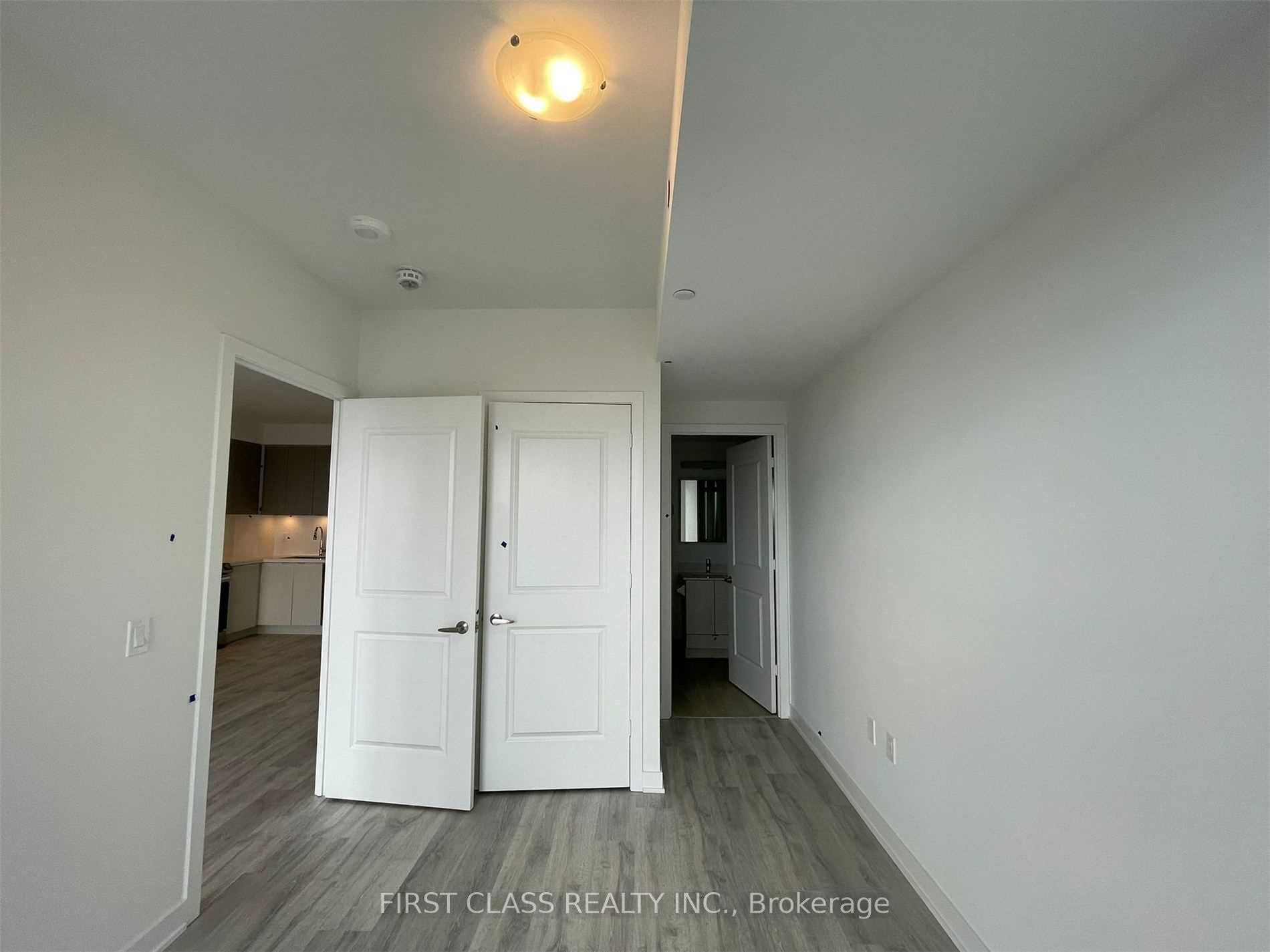 Additional image 6 of 606-4655 Metcalfe Avenue, Mississauga, ON, L5M 0Z7