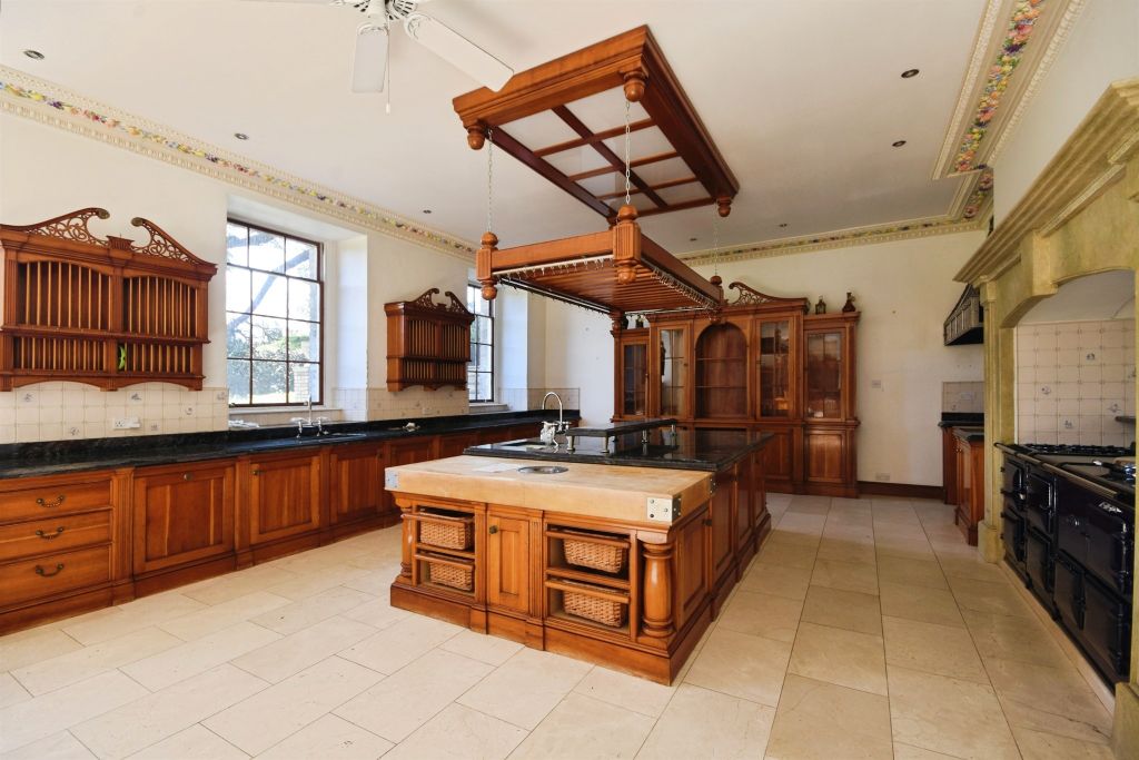 Additional image 5 of 8 bed detached house for saleChurch Road, Hatfield Peverel, Chelmsford CM3
