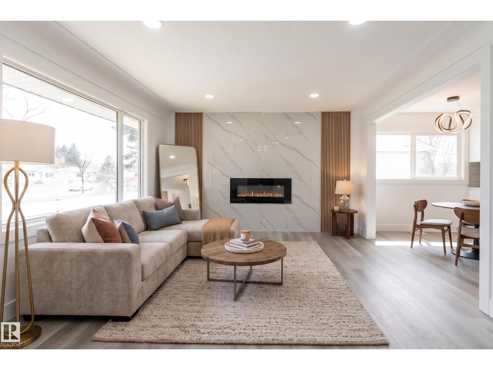 Additional image 4 of 11844 St Albert Trail NW, Edmonton, AB, T5L4G4