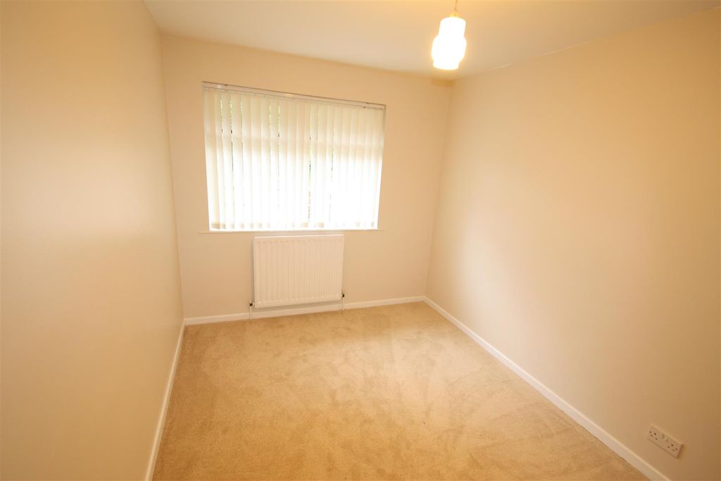 Additional image 8 of 2 bed end terrace house to rentRed Row, Ballynahinch BT24