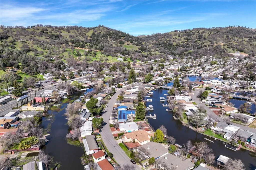 Additional image 101 of 12631 Shoreview Dr, Clearlake Oaks, CA 95423