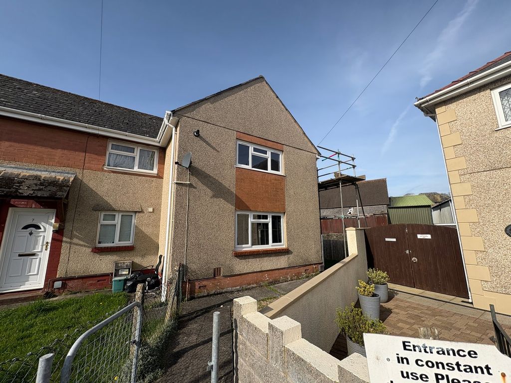 3 bed terraced house to rentHeol Westfa, Llanelli SA14