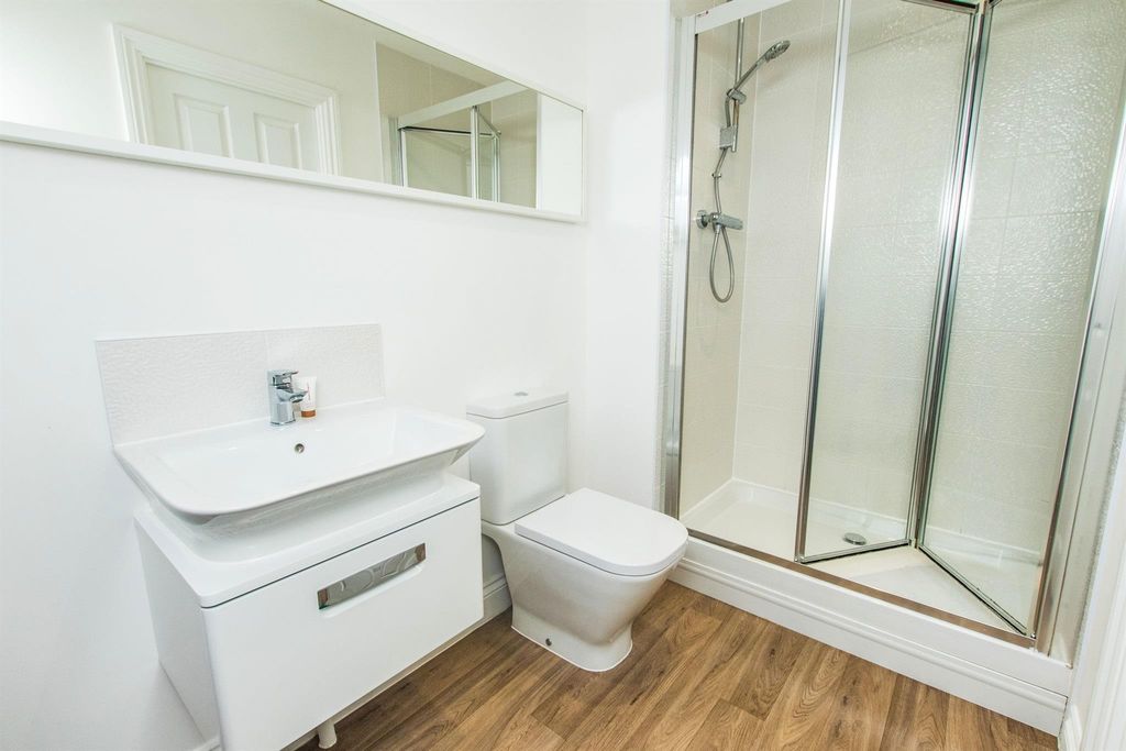 Additional image 10 of 4 bed town house to rentLangton Walk, Stamford PE9