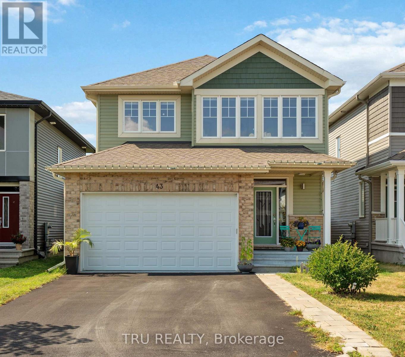 43 ARIDUS CRESCENT