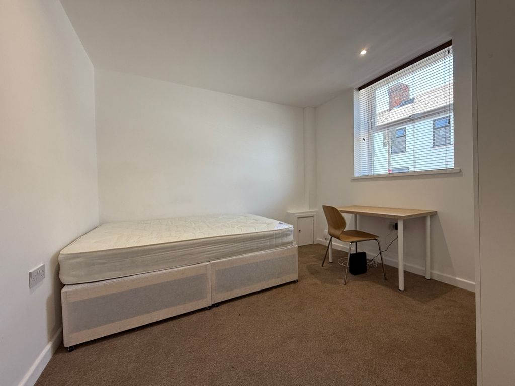Additional image 6 of 7 bed terraced house to rentBedford Street, Roath CF24