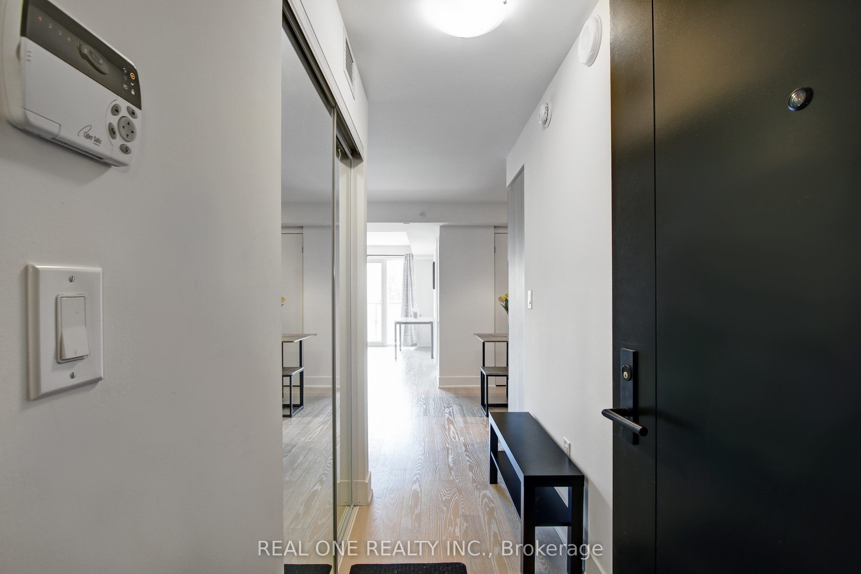 Additional image 2 of 2313-955 Bay Street, Toronto, ON, M5S 2A2
