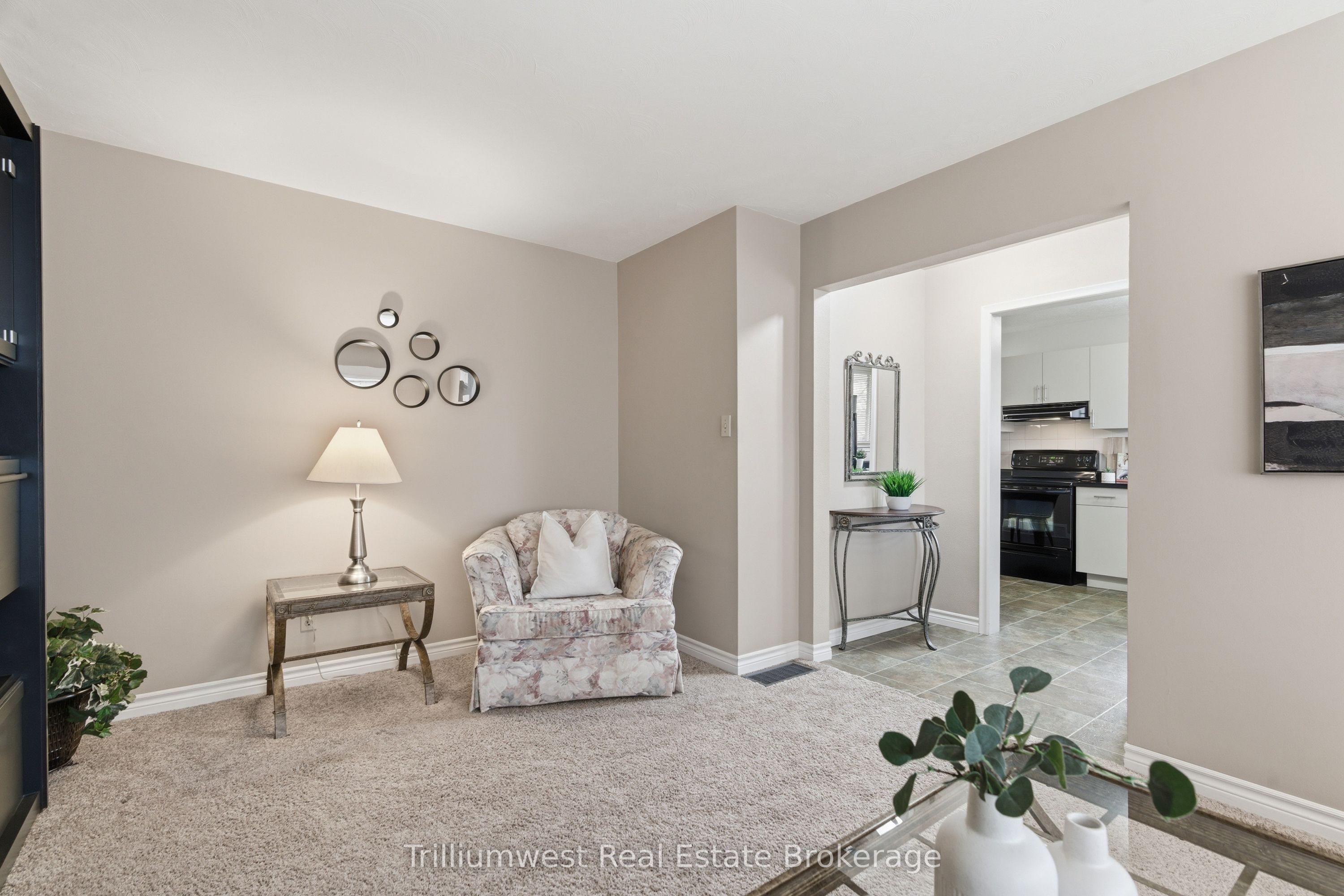 Additional image 5 of 43 Tupper Crescent, Kitchener, ON, N2B 2Y1