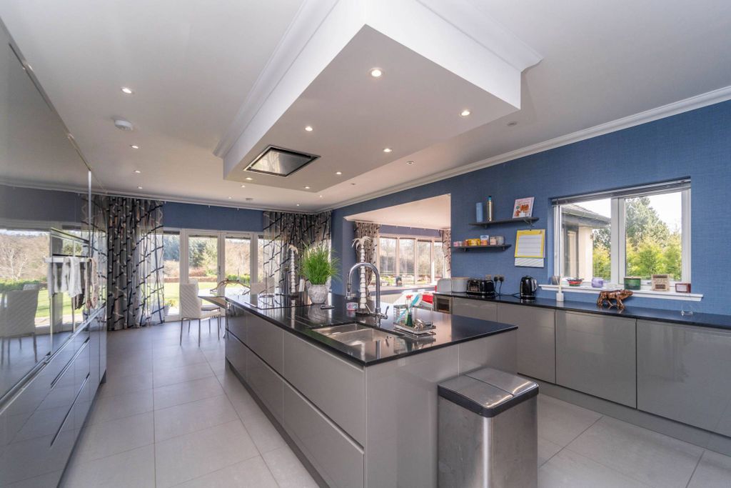 5 bed detached house for saleStanley, Perth PH1 photo 4