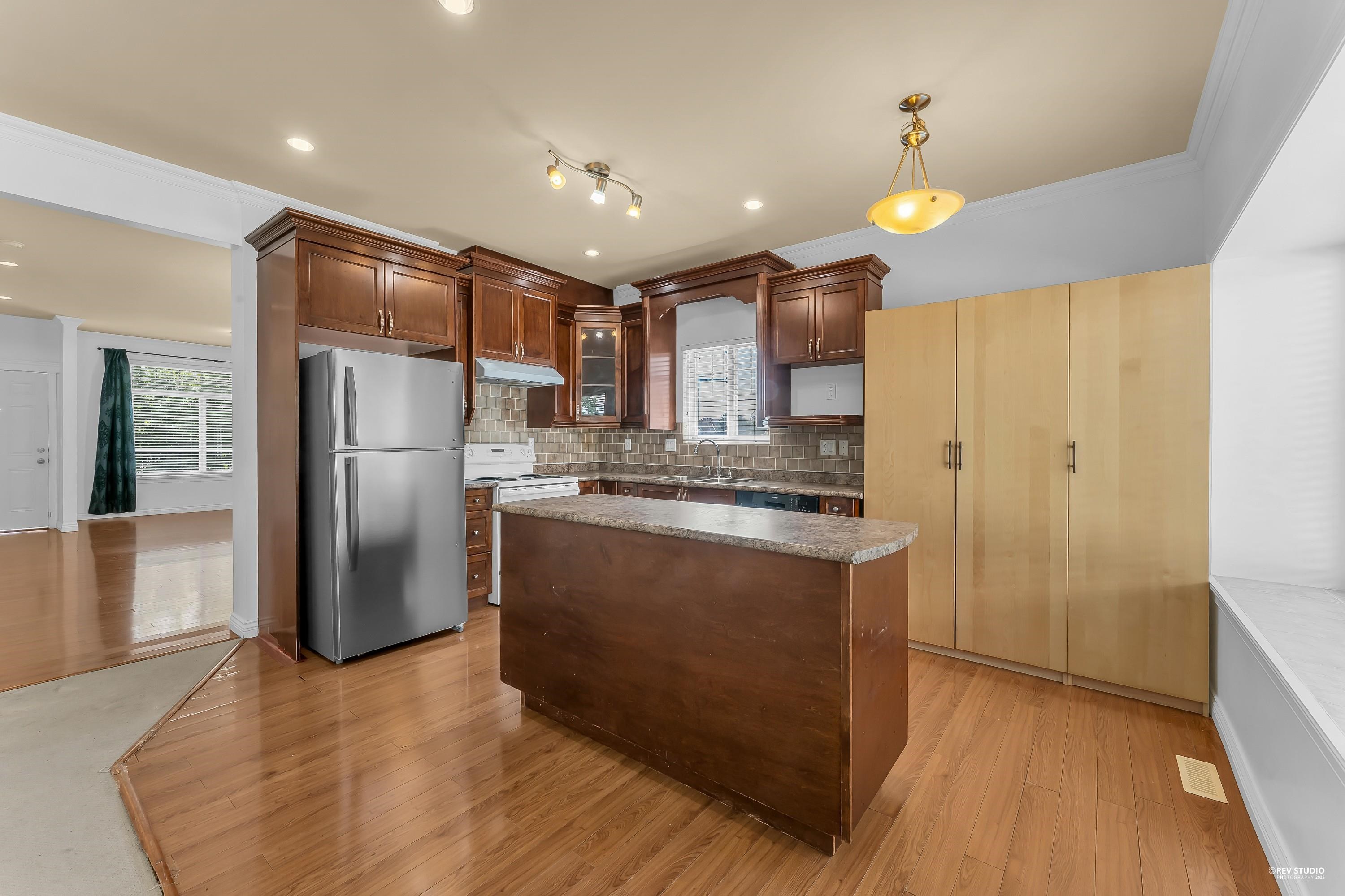 Additional image 3 of 6803 192 Street, Surrey, BC, V4N 0Z6