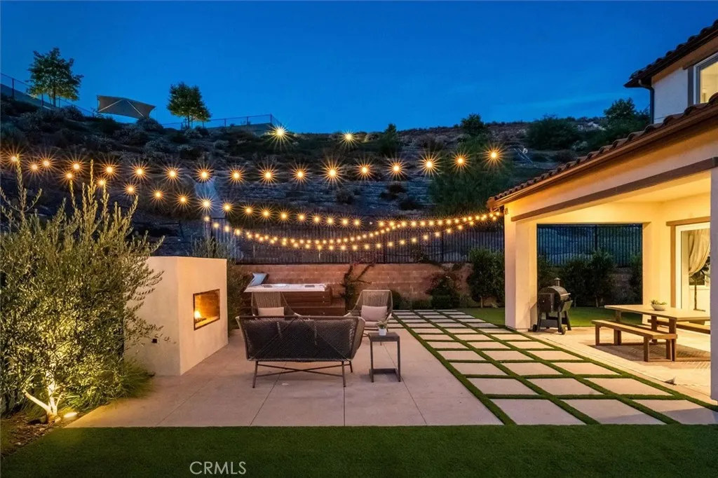 Additional image 102 of 17701 Ridgeline Court, Saugus, CA 91350