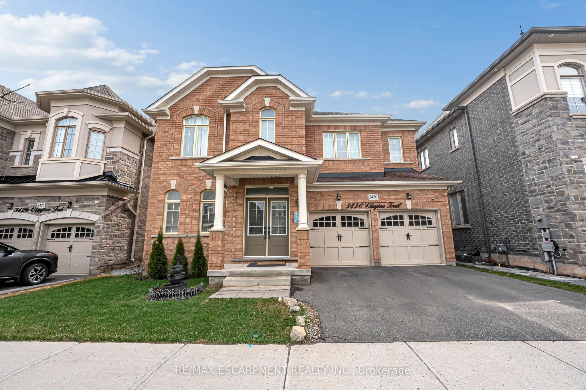 3430 Clayton Trail, Oakville, ON, L6H 0Z1