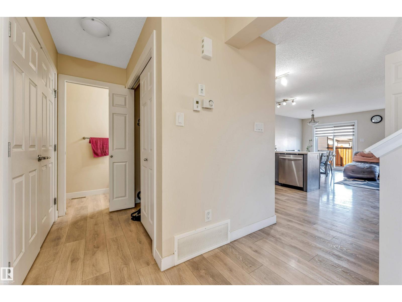 Additional image 4 of 1715 27 Street NW, Edmonton, AB, T6T2G6