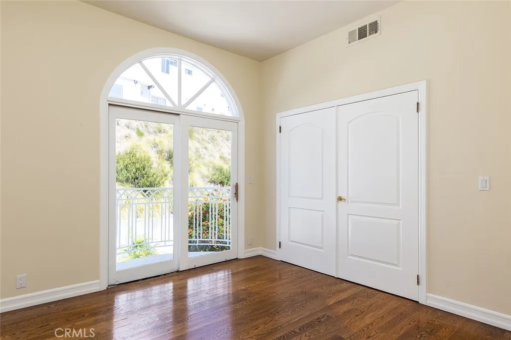 Additional image 106 of 759 Foxkirk Rd, Glendale, CA 91206