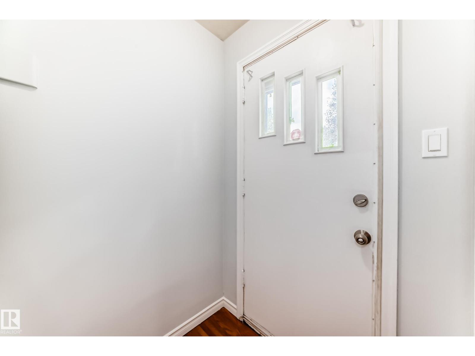Additional image 4 of 13003 Sherbrooke Avenue NW, Edmonton, AB, T5L4E6