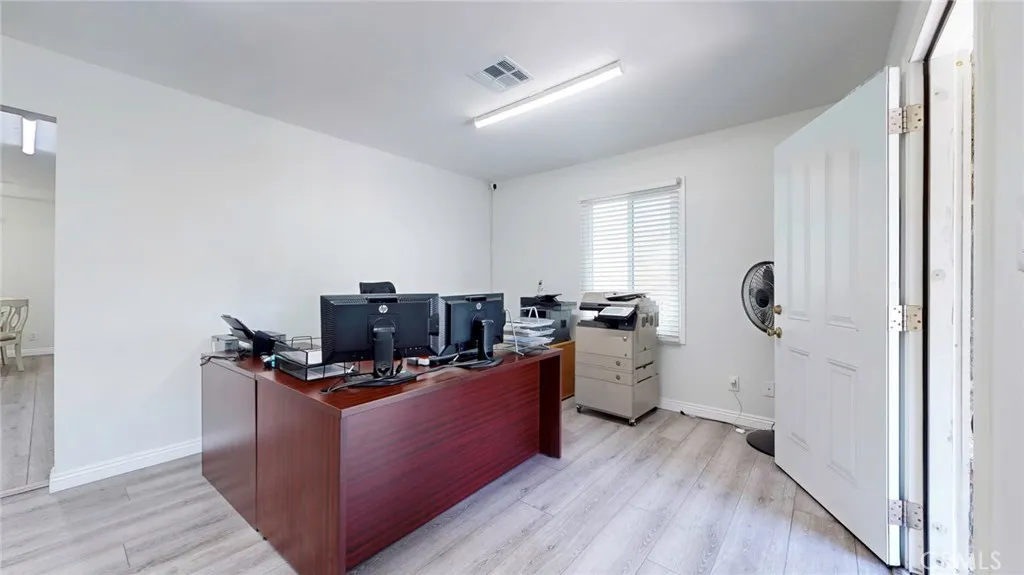 Additional image 9 of 6851 Foothill Boulevard, Tujunga, CA 91042