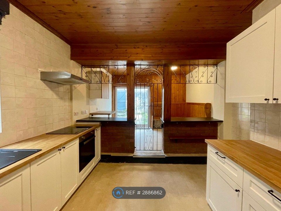 Additional image 7 of 5 bed terraced house to rentHillside Avenue, Plymouth PL4