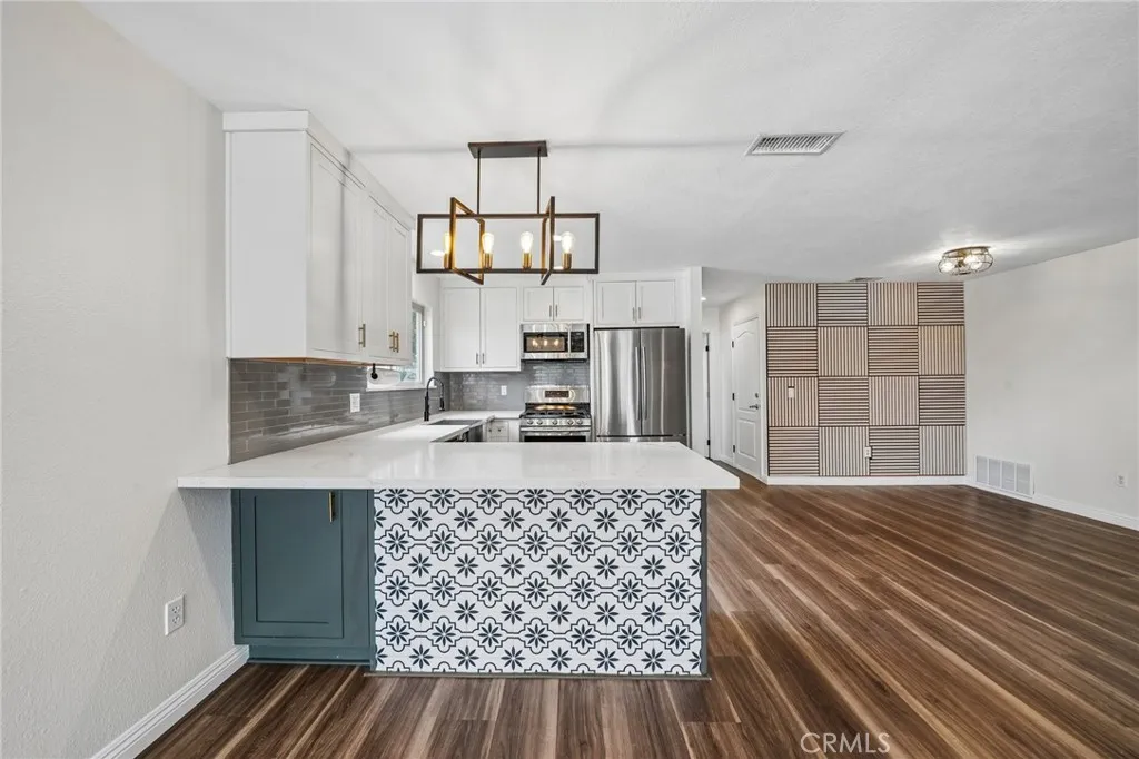 Additional image 42 of 551 D St, Upland, CA 91786