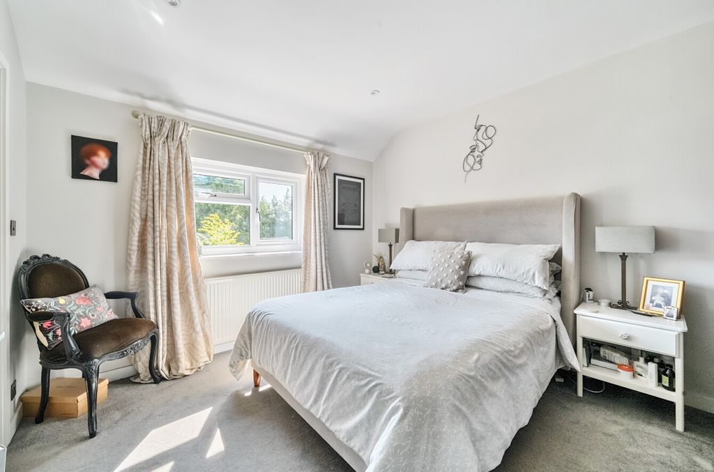Additional image 12 of 4 bed semi-detached house for saleHaslemere, Surrey GU27