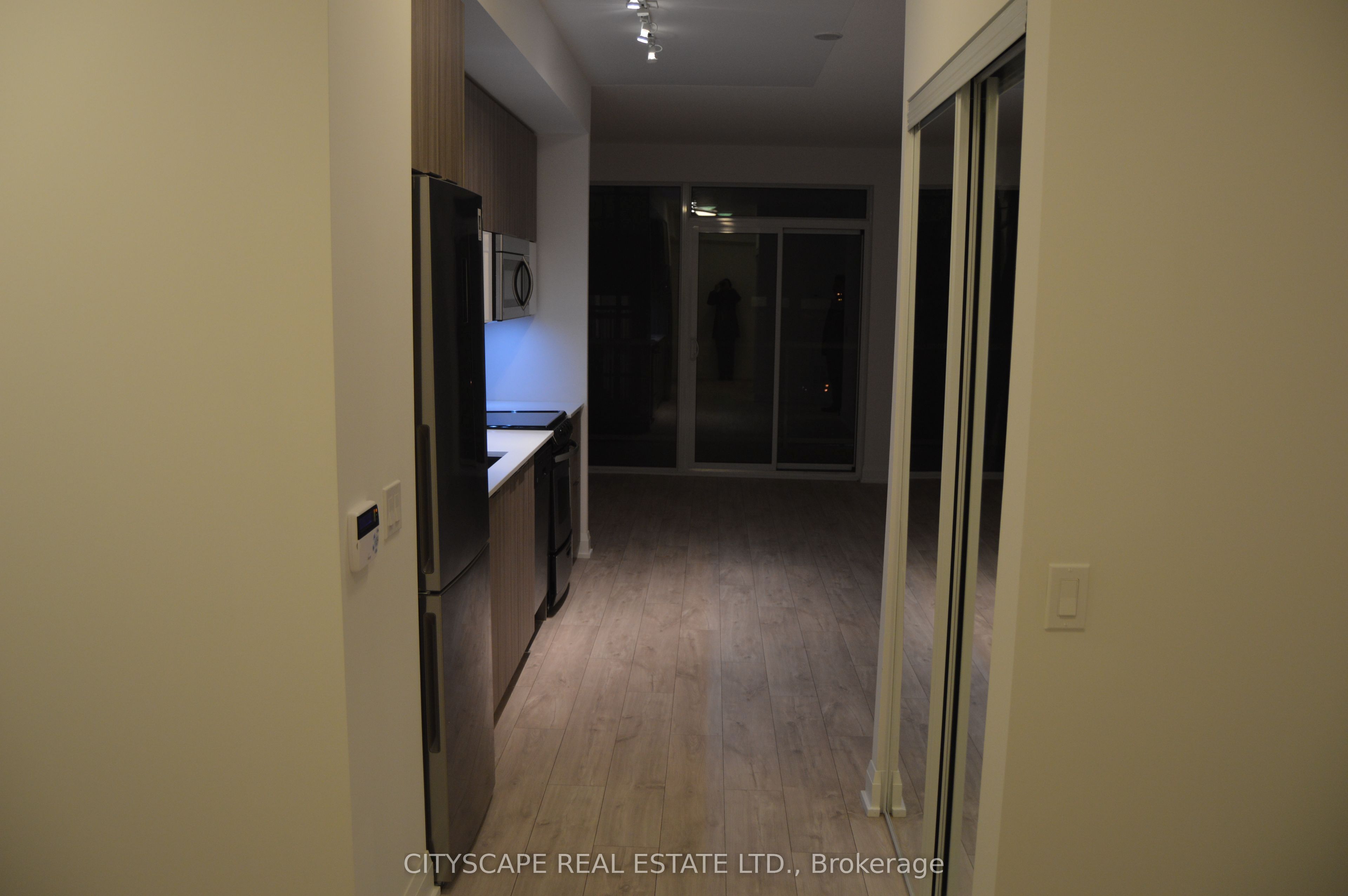 Additional image 3 of 2308-56 Annie Craig Drive, Toronto, ON, M8V 0C5