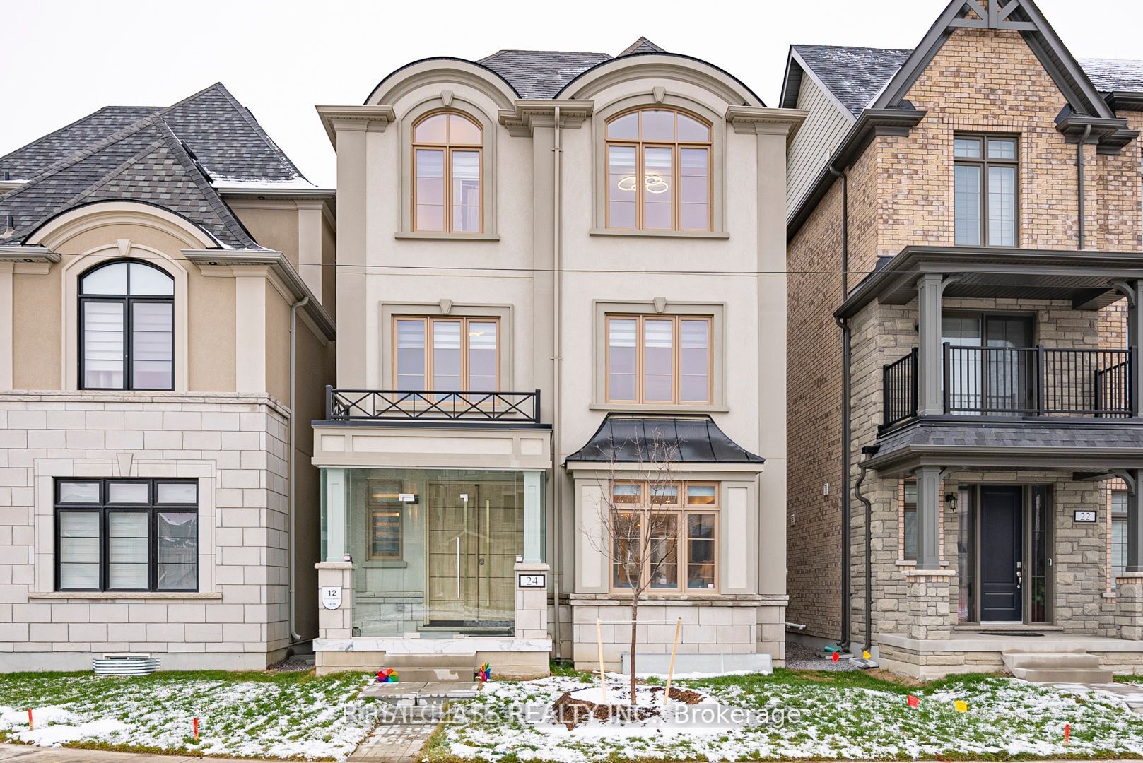 24 York Downs Boulevard, Markham, ON, L6C 3J7