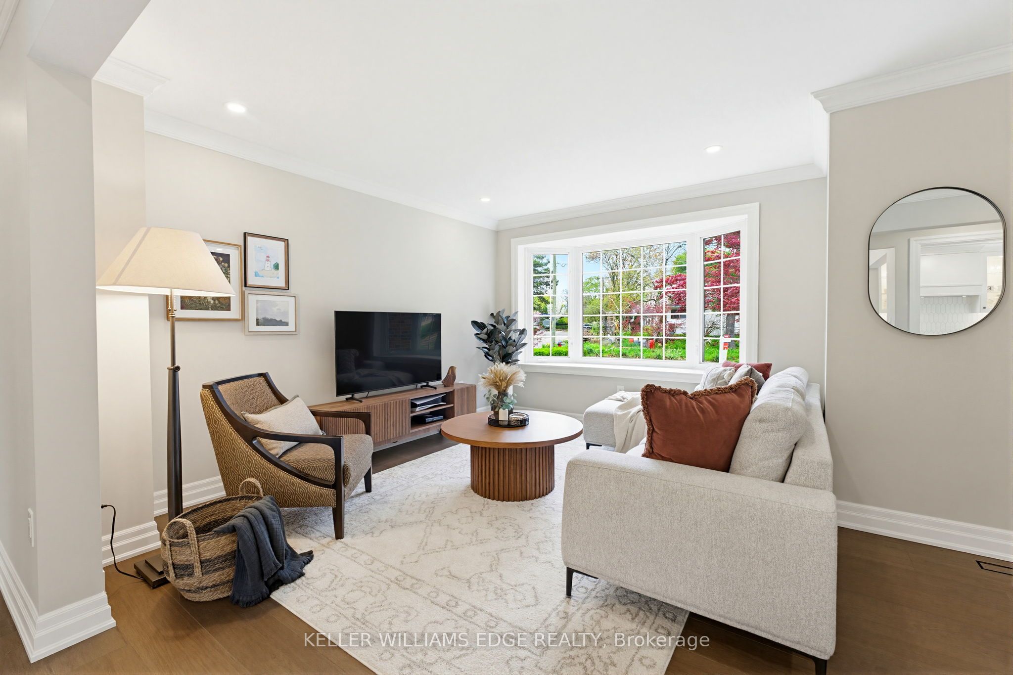 Additional image 5 of 586 Woodland Avenue, Burlington, ON, L7R 2S5