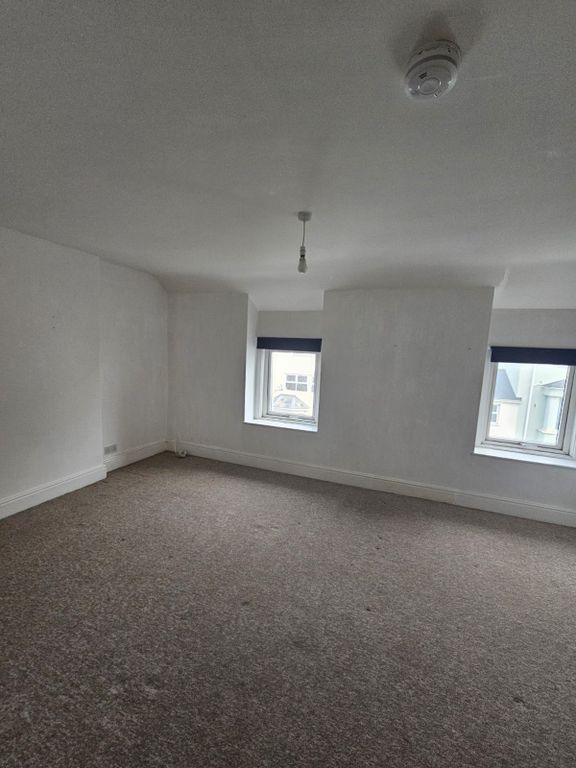 Additional image 8 of 3 bed flat to rentClifton Rd, Llandudno LL30