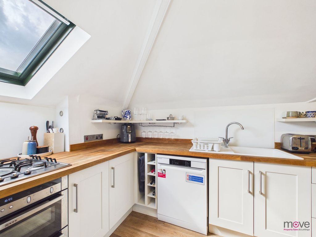 Additional image 13 of 2 bed flat for salePittville Crescent, Cheltenham GL52