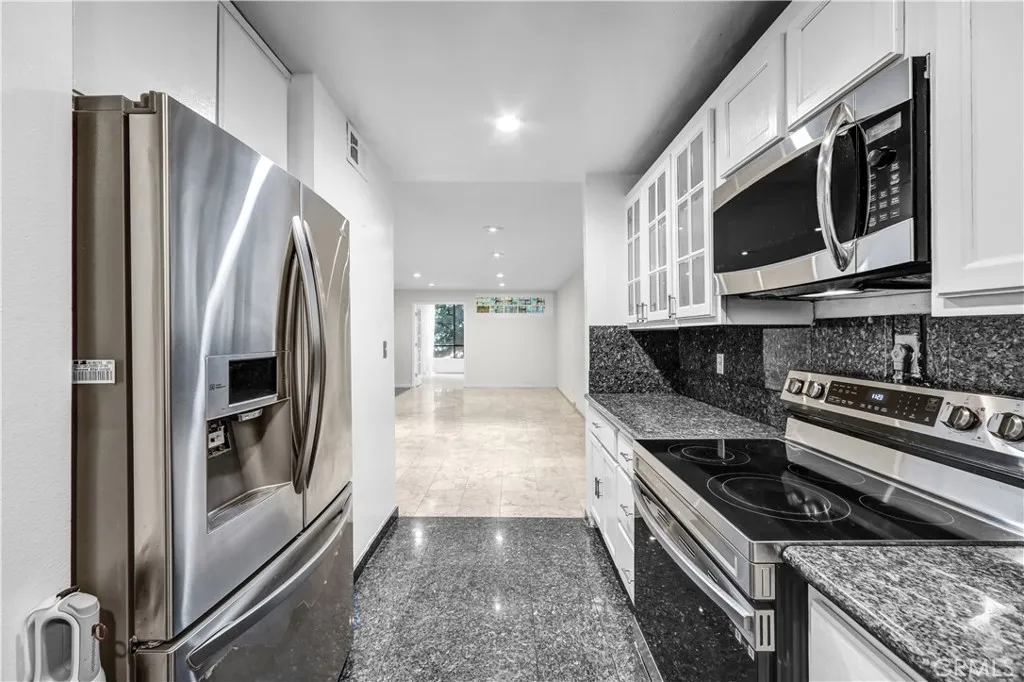 Additional image 48 of 1900 Vine Street Unit 212, Los Angeles, CA 90068