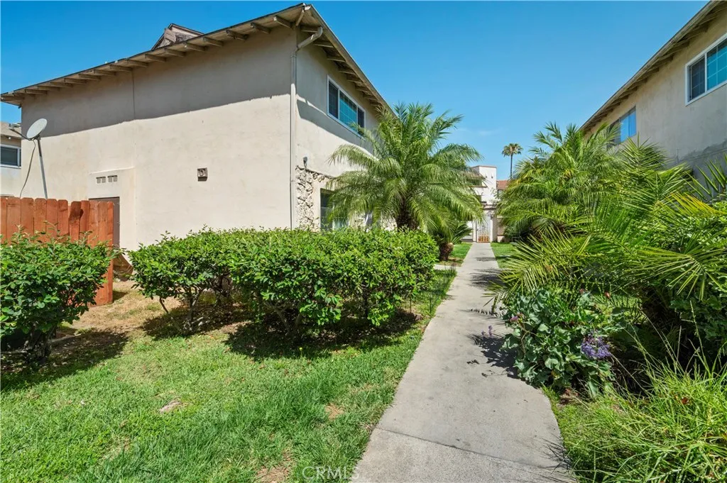 Additional image 24 of 1602 N King, Street APT#D4, Santa Ana, CA 92706