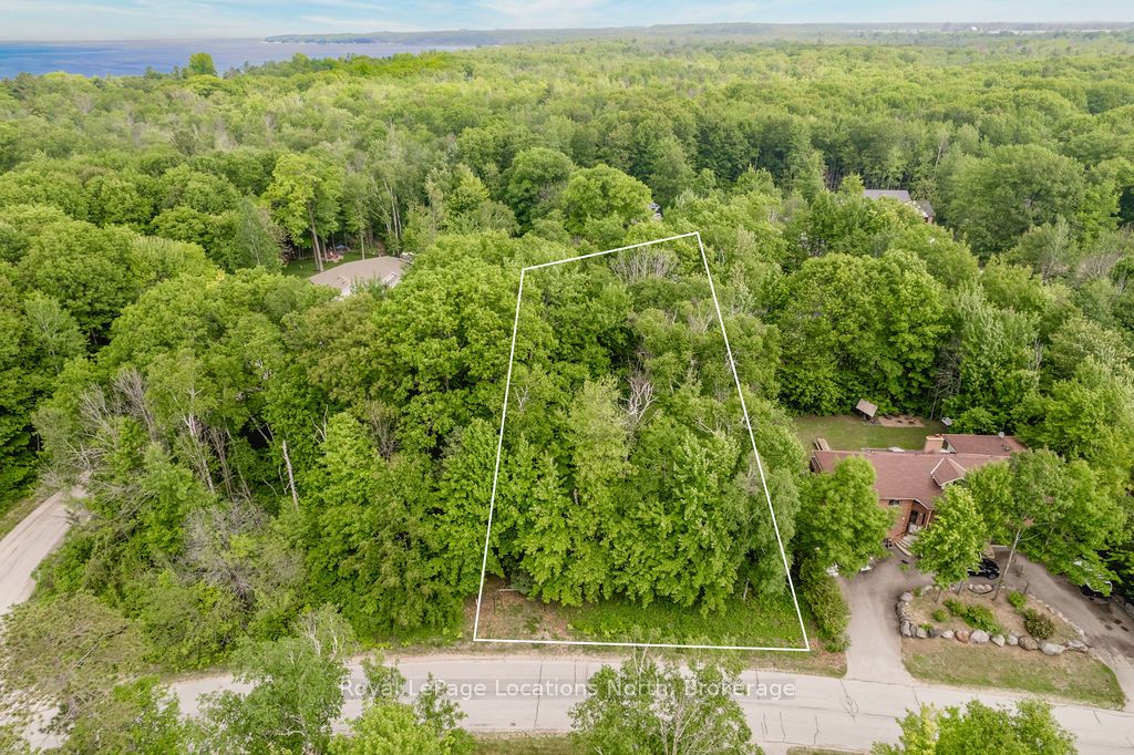 16 Sunward Drive, Wasaga Beach, ON, L9Z 1B3