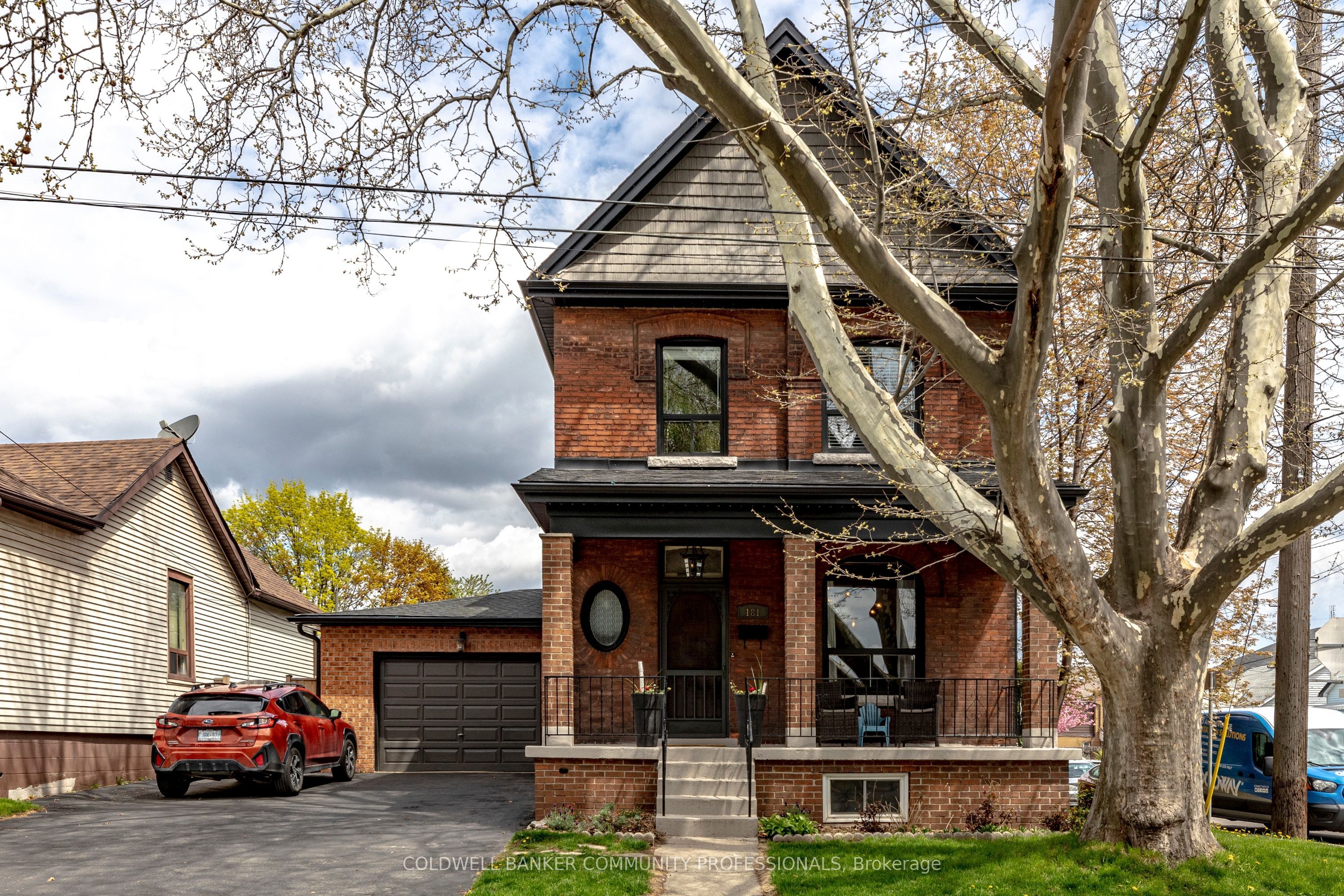 181 Simcoe Street E, Hamilton, ON, L8L 3N7