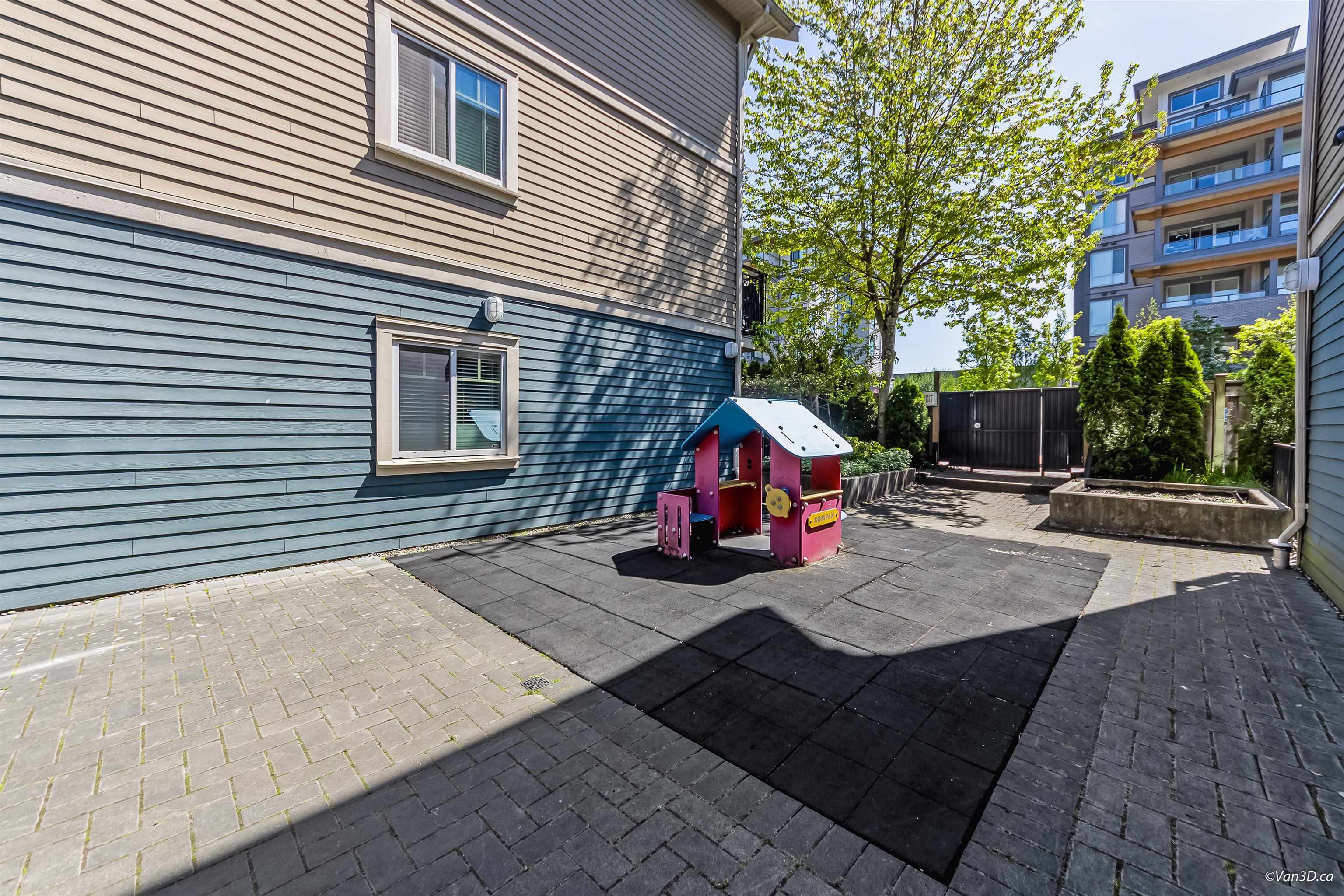 Additional image 4 of 216-7168 Stride Avenue, Burnaby, BC, V3N 1T7